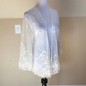 NWT, Beautiful Ivory Embroidered Lace Open Top!